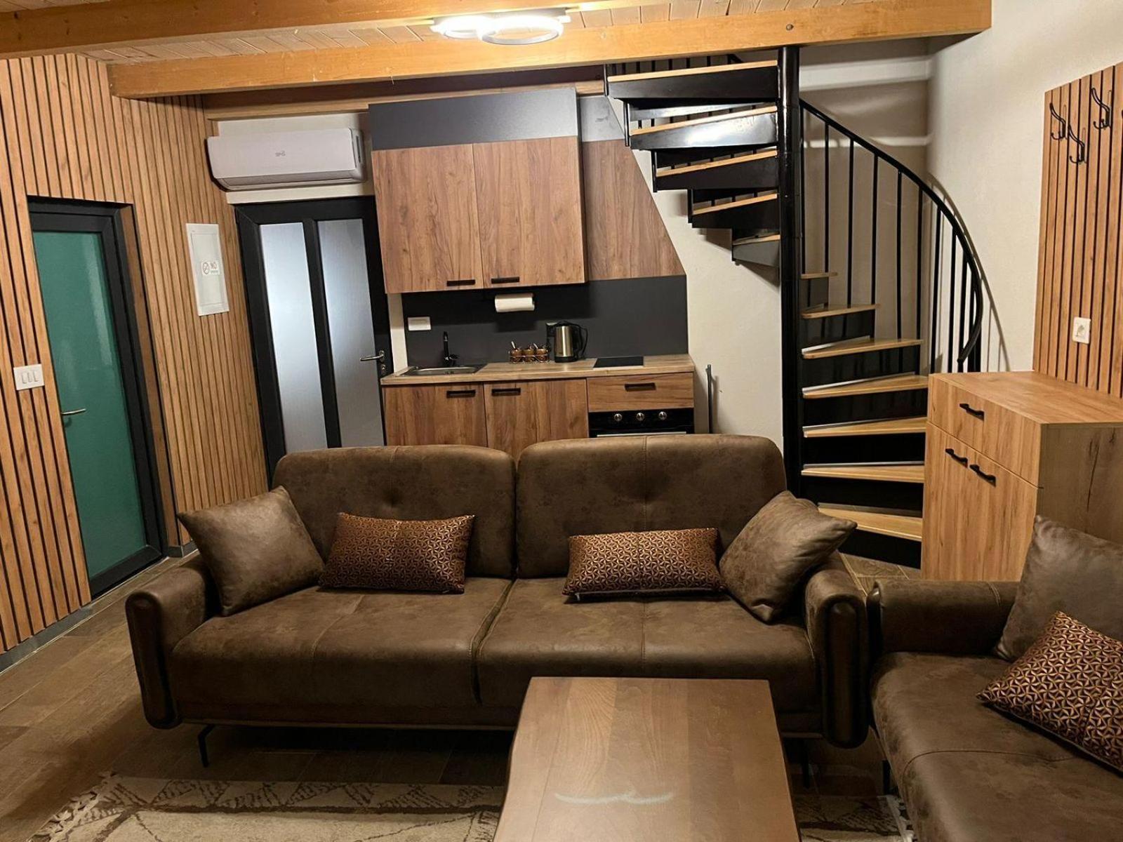 Bujtinat Lisa Apartment Boge Екстериор снимка