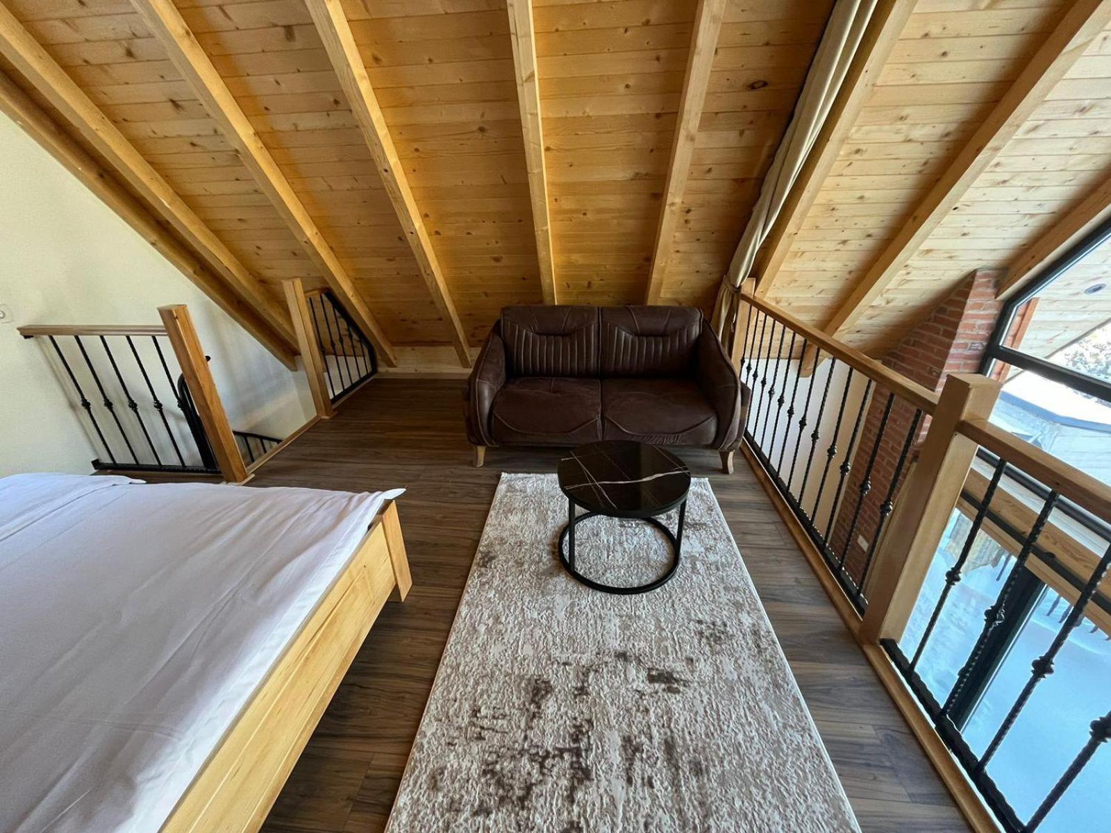 Bujtinat Lisa Apartment Boge Екстериор снимка