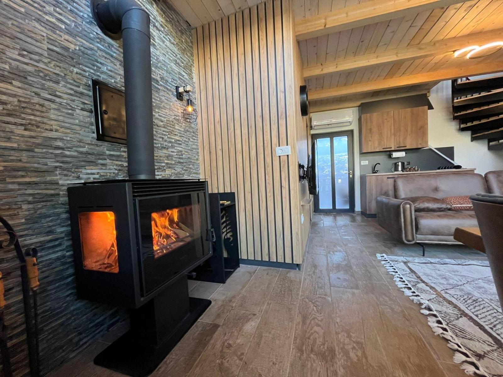 Bujtinat Lisa Apartment Boge Екстериор снимка