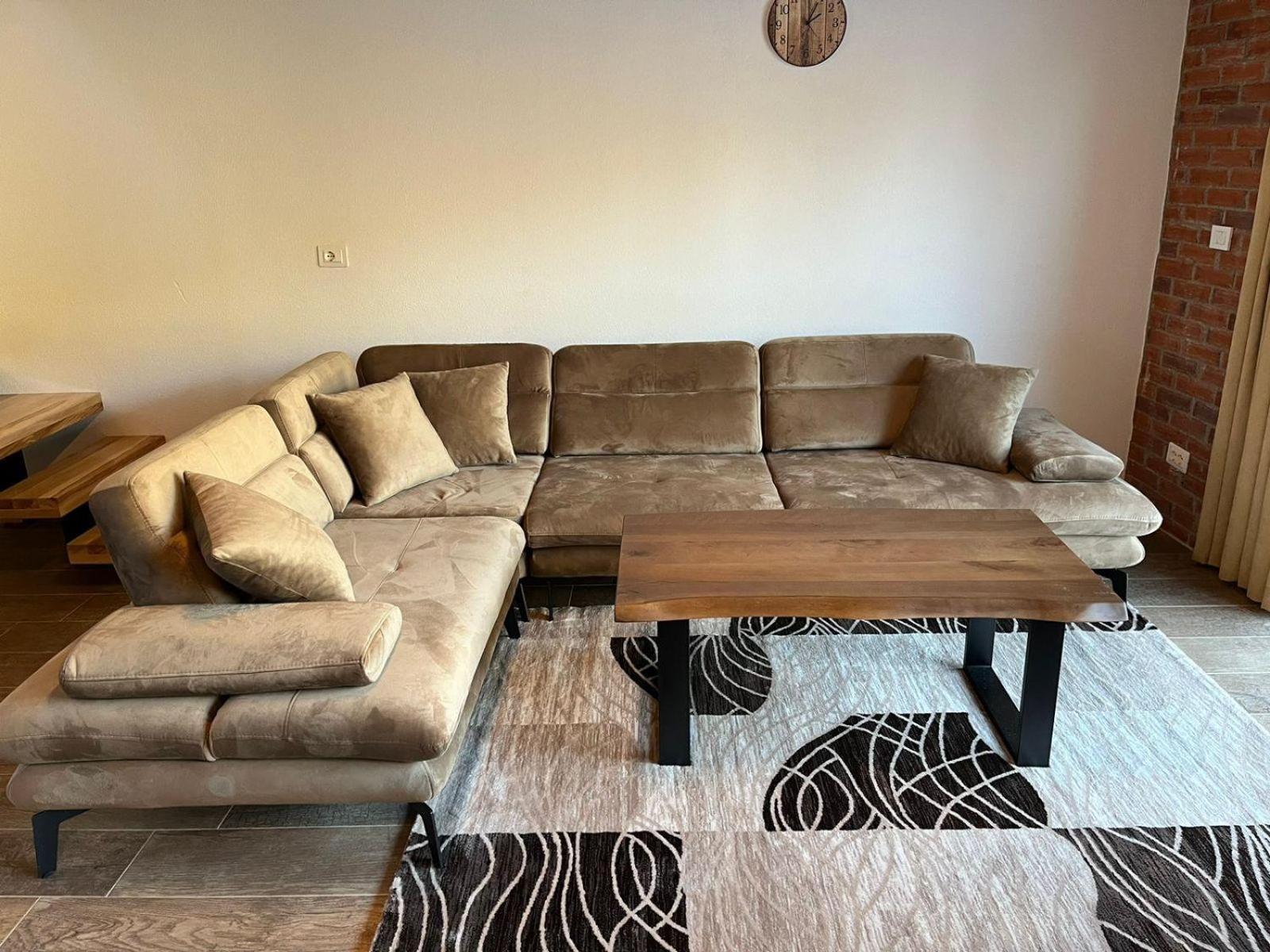 Bujtinat Lisa Apartment Boge Екстериор снимка