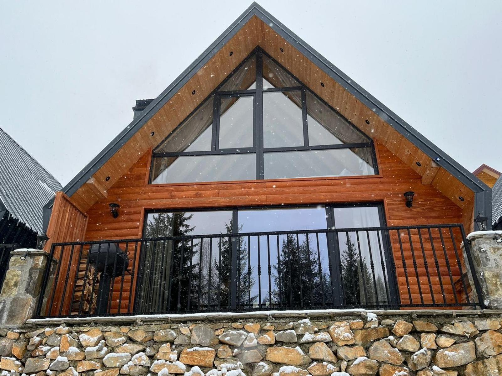 Bujtinat Lisa Apartment Boge Екстериор снимка